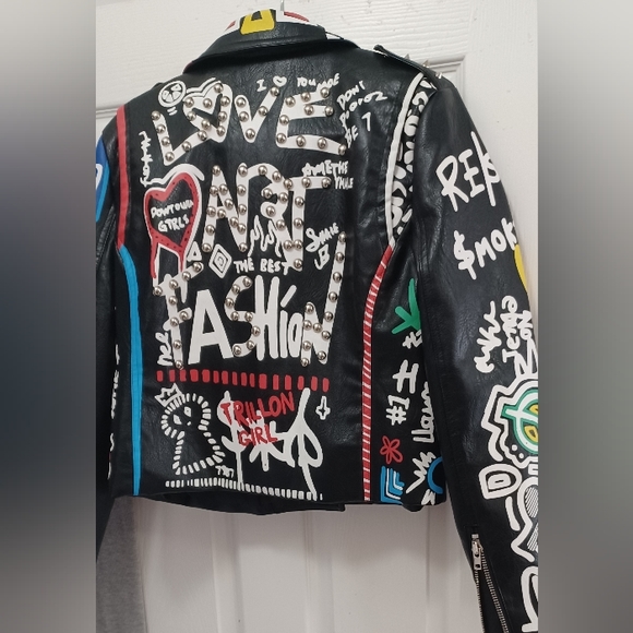 NWOT She's Dope Graffiti Faux Leather Jacket XL - Picture 2 of 6